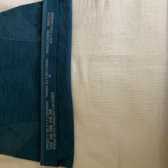 Sweaty Betty Athlete Seamless Gym T-shirt - Picture 2 of 3